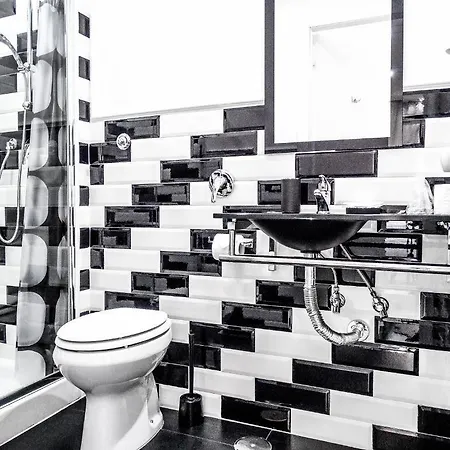 בית הארחה Rome Central Inn